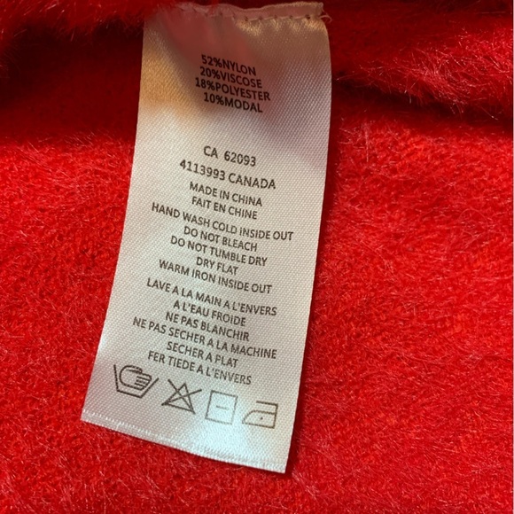 NWT Elena Wang Vibrant Red Eye-Lash V-Neck Jeweled Sweater Women Small - Picture 10 of 10